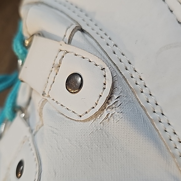 Girls Falls Creek winter boots size 4 - Picture 2 of 4